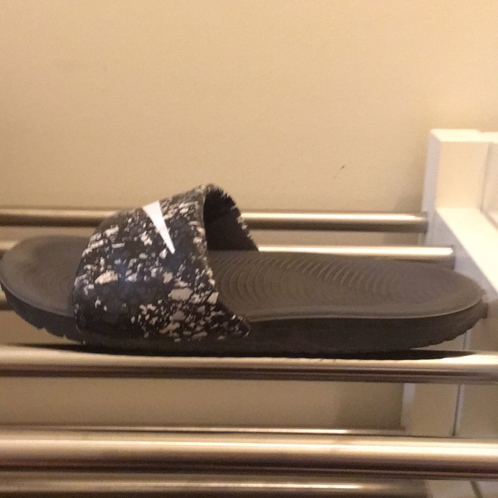 Nike slides - Picture 2 of 8